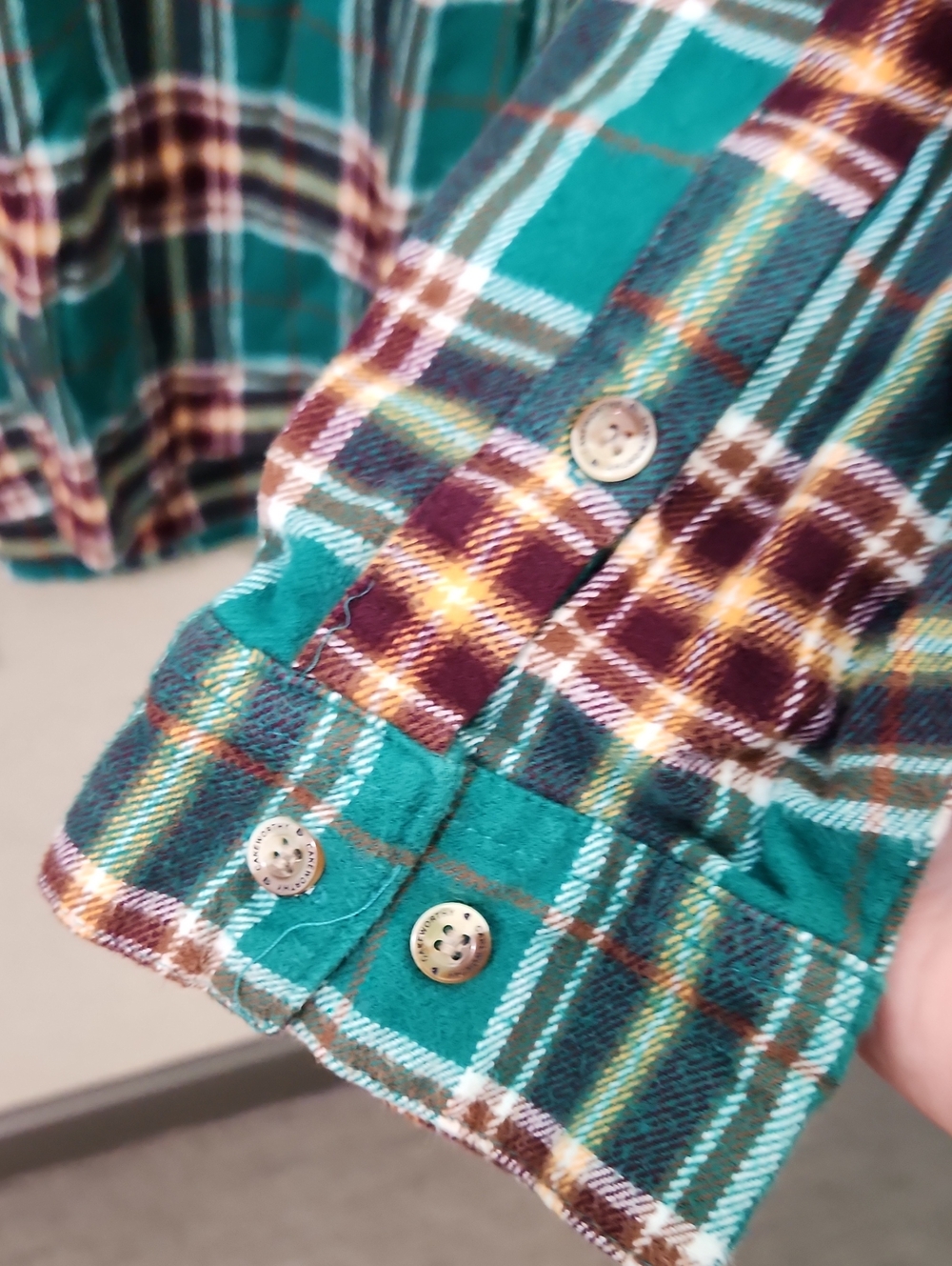 Disney + Cakeworthy Hocus Pocus Winifred Flannel Size Large - Picture 4 of 12